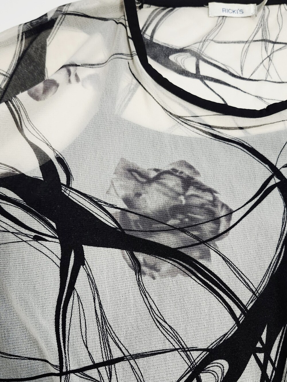 Ricki's L Abstract Floral Shirt Sleeve Top - Picture 3 of 14